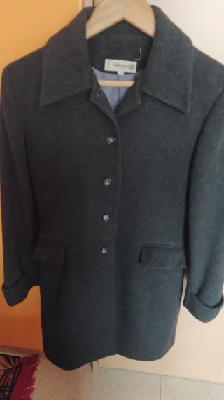 Abrigo gris de la marca formu@