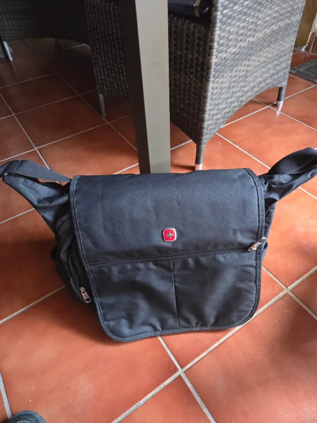 Bolsa ordenador Wenger negra