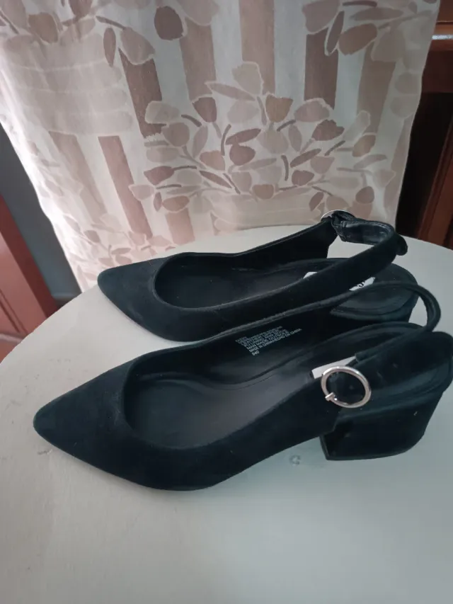 Zapatos Steve Madden tacón bajo negro talla 40