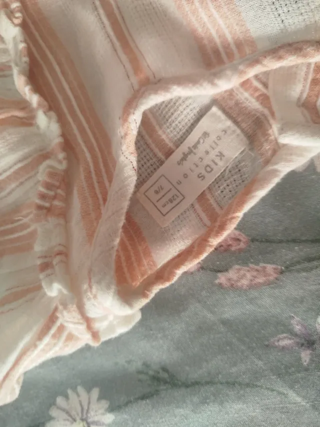 Pack ropa niña talla10: 4 blusas, falda y pantalón