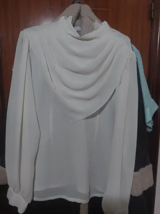 Blusa blanca elegante