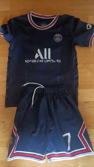 Traje PSG Niño Nike Talla 10