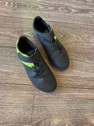 Botas de fútbol niño talla 32