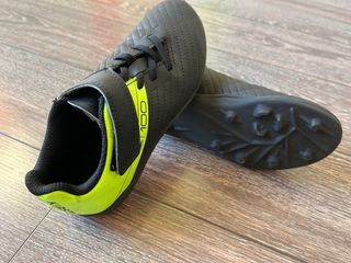 Botas de fútbol niño talla 32