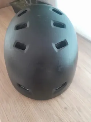 Patines y casco Oxelo negros