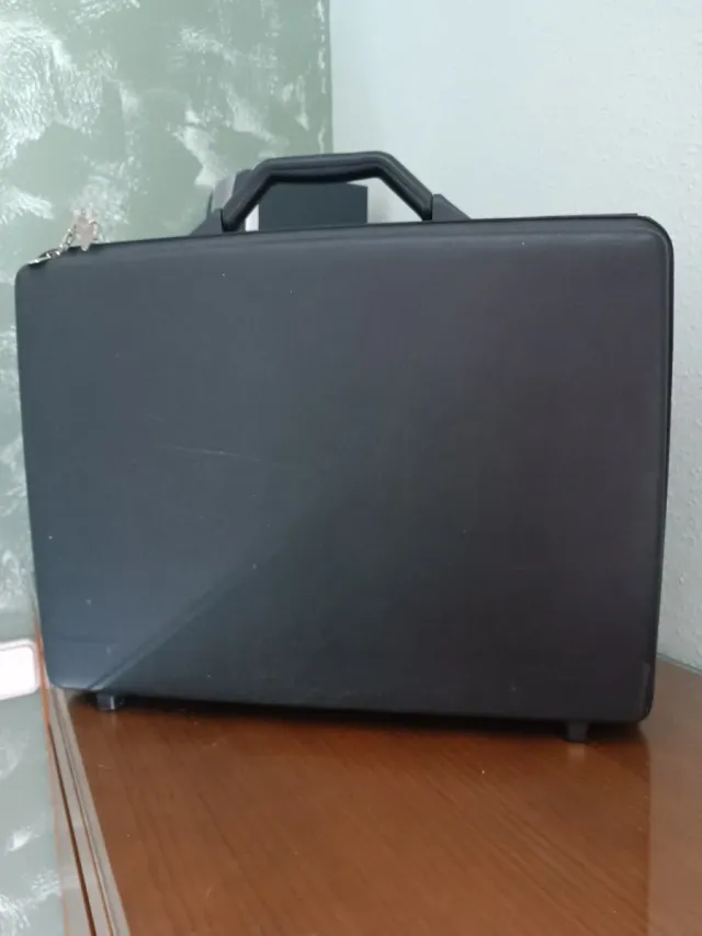 Maletín Samsonite Negro Rígido