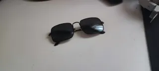 Gafas de sol cuadradas negras