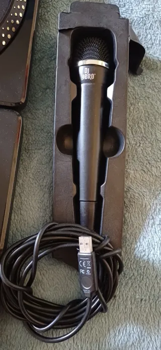 Lote DJ Hero Renegade PS3: 2 juegos 2 platos micro