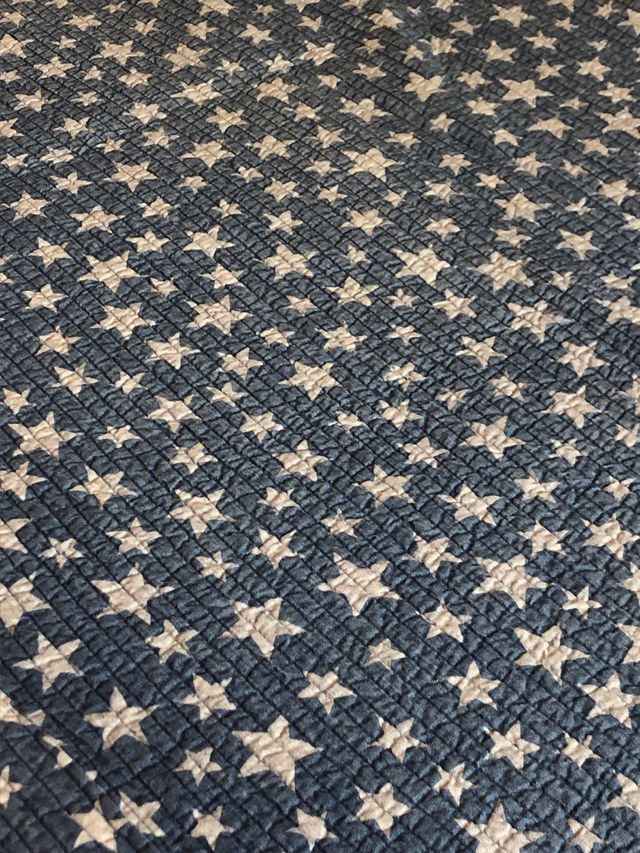 Colcha Zara Home estrellas cama 90