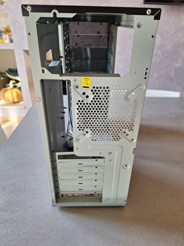 Cooler Master Elite 335 Middle Tower ATX Nero