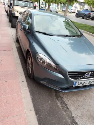 Volvo V40 2014