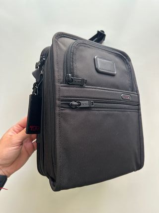 Bandolera Tumi Negra Nueva