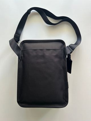 Bandolera Tumi Negra Nueva