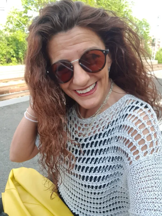 Jersey gris calado talla única manga corta