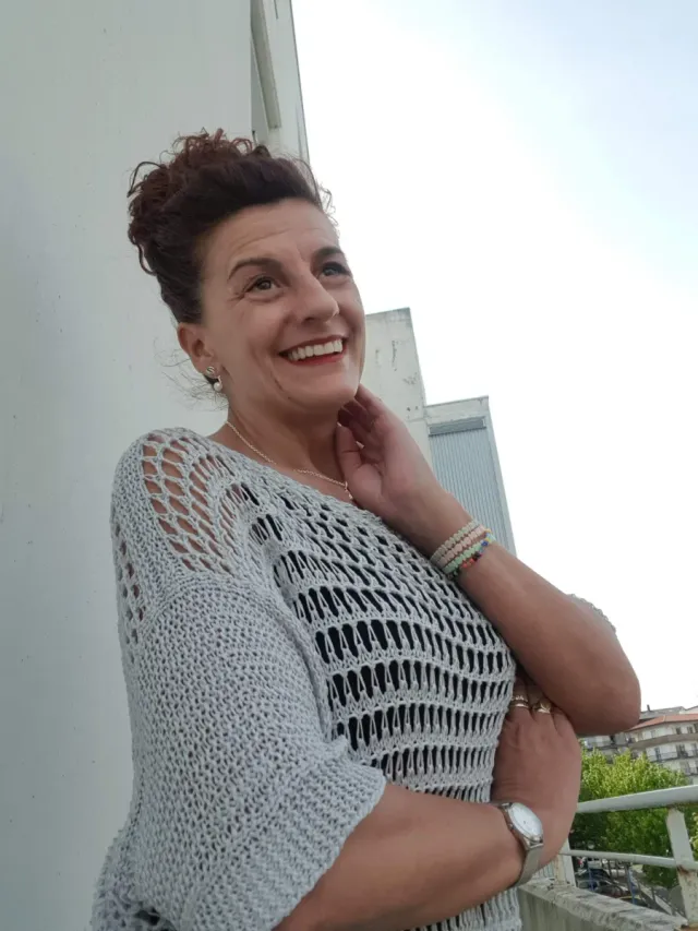 Jersey gris calado talla única manga corta