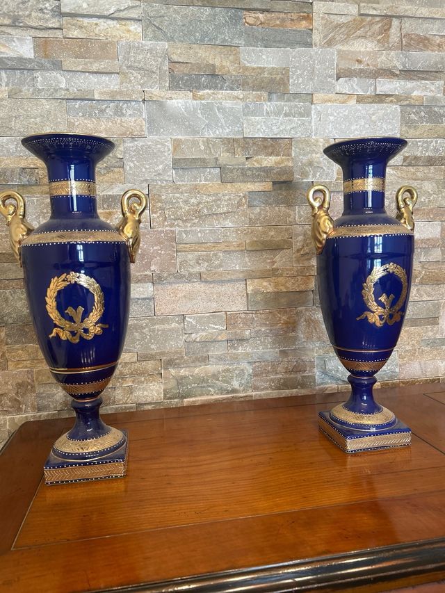 Juego de 2 Ánforas de Porcelana Azul y Dorada