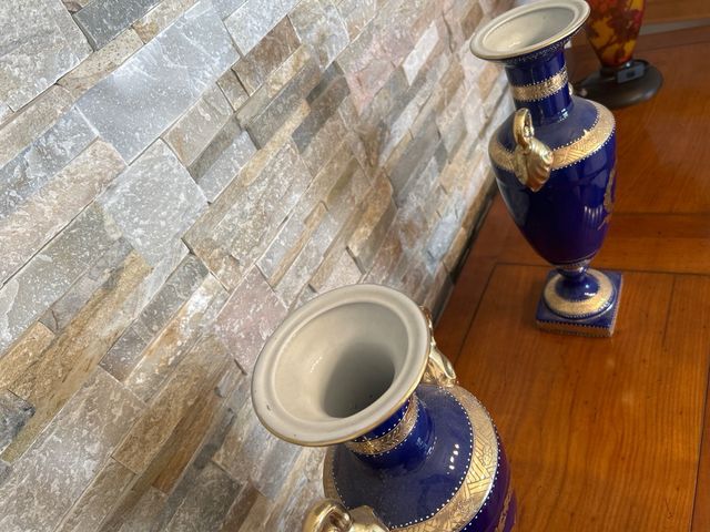 Juego de 2 Ánforas de Porcelana Azul y Dorada