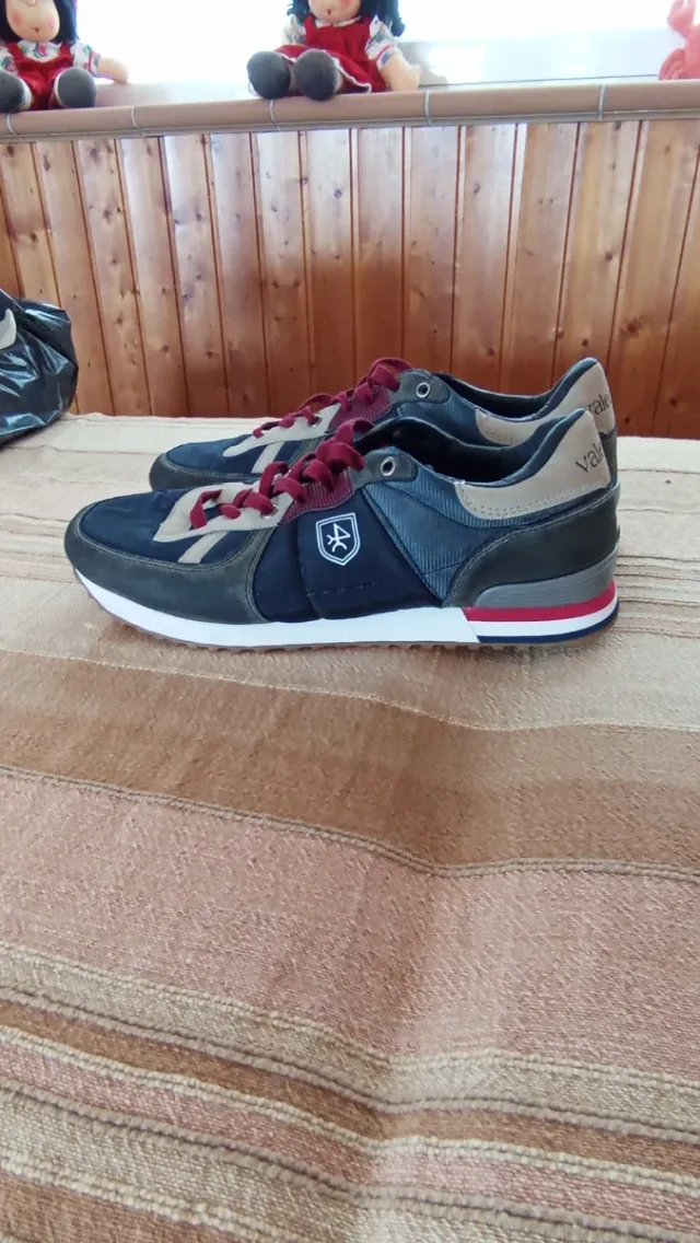 Zapatillas deportivas talla 44