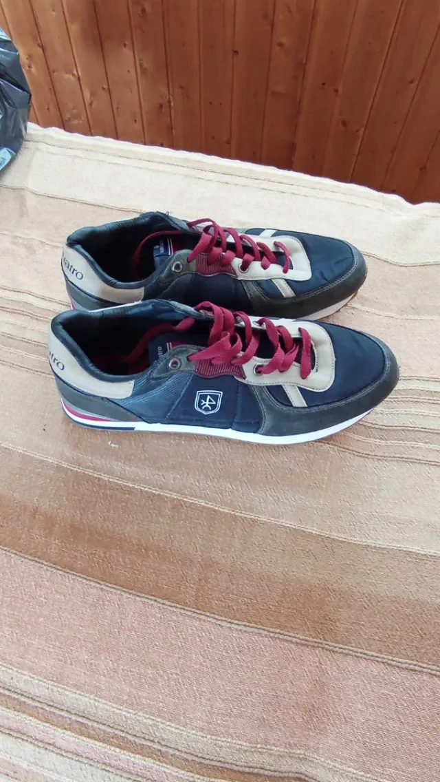 Zapatillas deportivas talla 44