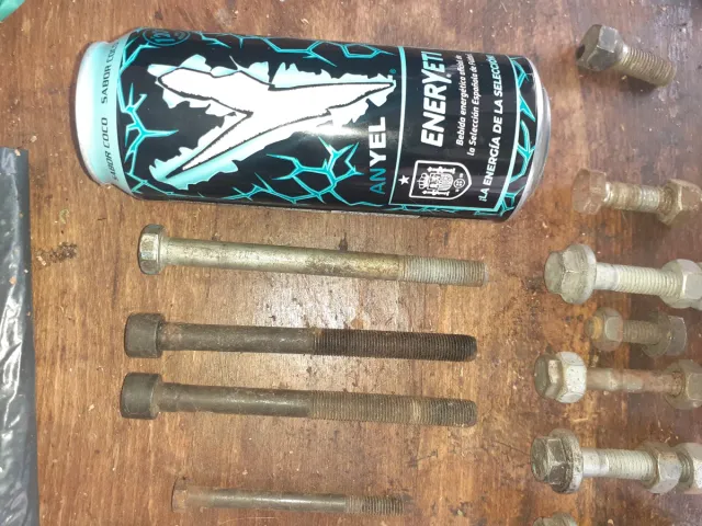 Tornillería variada