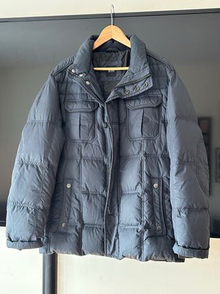 Chaqueta Hugo Boss T.54 Plumas prácticamente nueva