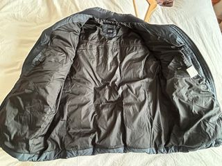 Chaqueta Hugo Boss T.54 Plumas prácticamente nueva