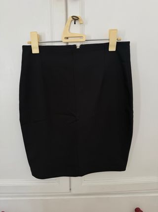 Falda lápiz negra