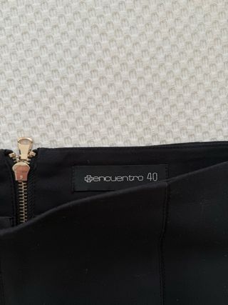 Falda lápiz negra