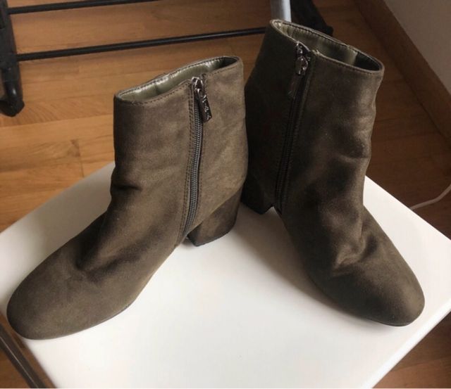 Stivaletti camoscio Tata verde oliva