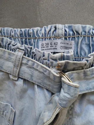 Vaqueros casuales con cinturón