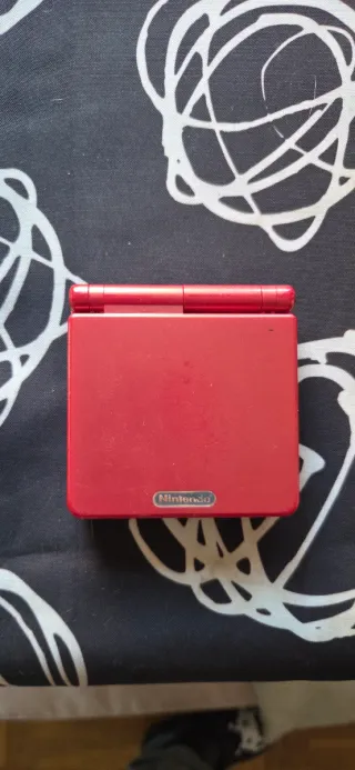 Nintendo Game Boy Advance SP