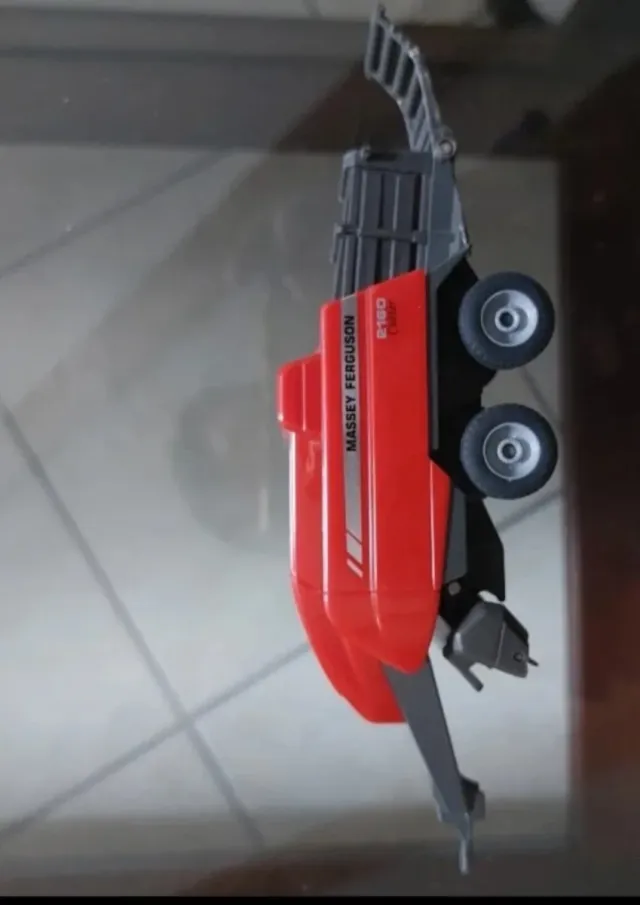 Modellino Siku Massey Ferguson 2160 Scala 1:50