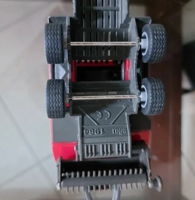 Modellino Siku Massey Ferguson 2160 Scala 1:50