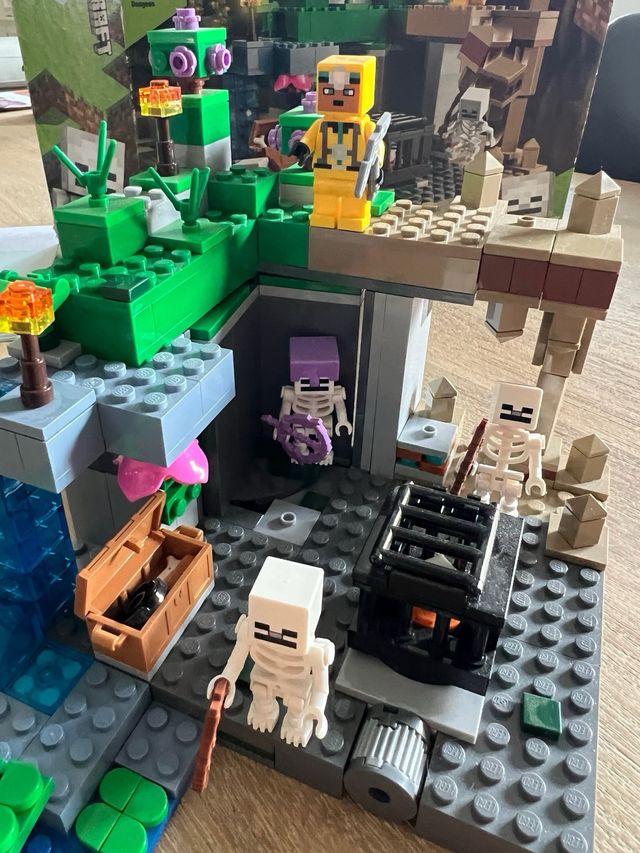 LEGO Minecraft: La Mazmorra del Esqueleto 21189
