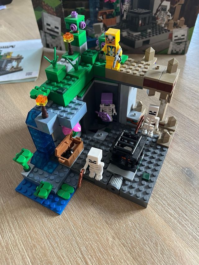 LEGO Minecraft: La Mazmorra del Esqueleto 21189