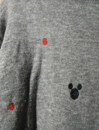 Jersey Mickey Mouse. Talla S-M. Nuevo.