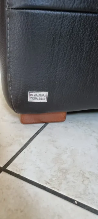 Divano Artigianale in Pelle TESTA DI MORO