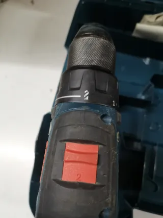 Conjunto de 2 taladros Bosch 18v