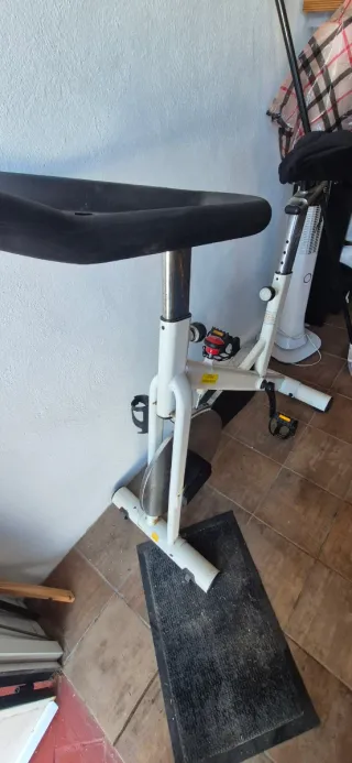 Bicicleta Estática Blanca