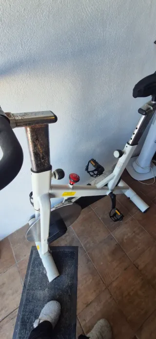 Bicicleta Estática Blanca