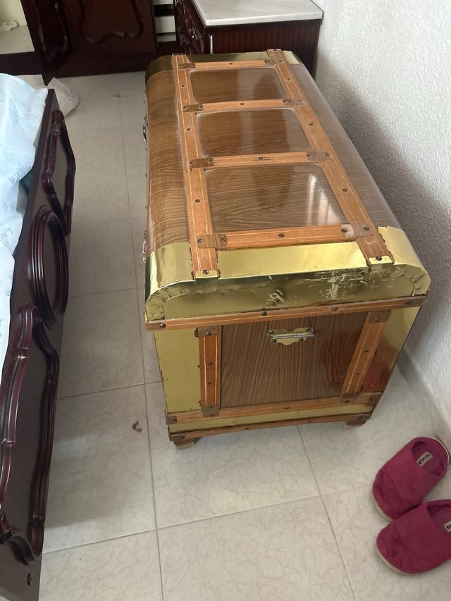 Baúl Vitang madera y metal