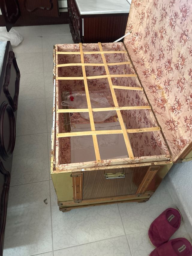 Baúl Vitang madera y metal