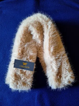 Sciarpa scaldacollo in ecopelliccia beige chiaro