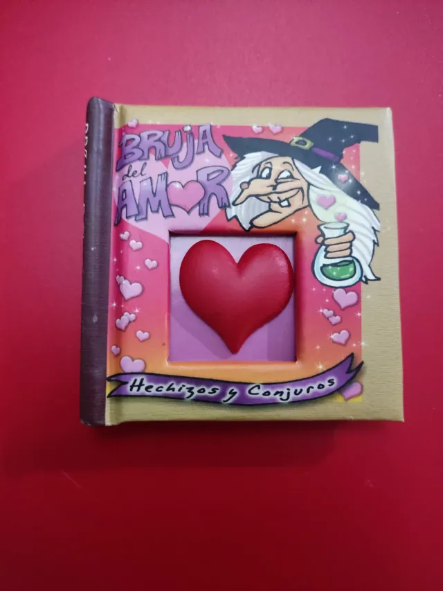 Libro Conjuros y hechizos ❤️