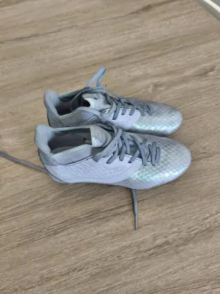 Botas de fútbol niña talla 35