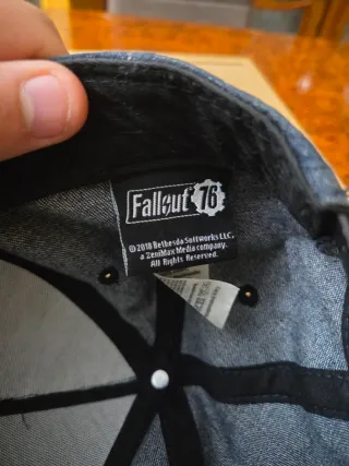 Cappello Fallout 76 Blu e Grigio