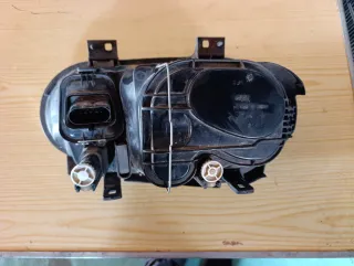 Faro Izquierdo Golf MK4 Valeo