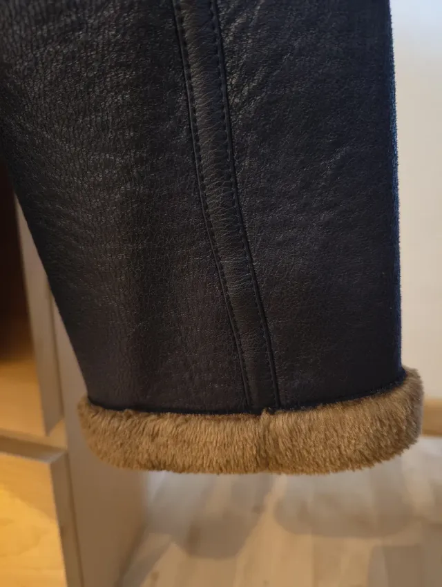 Cazadora aviador forro pelo negra