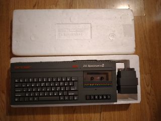 Sinclair ZX Spectrum +2 128K con manuale