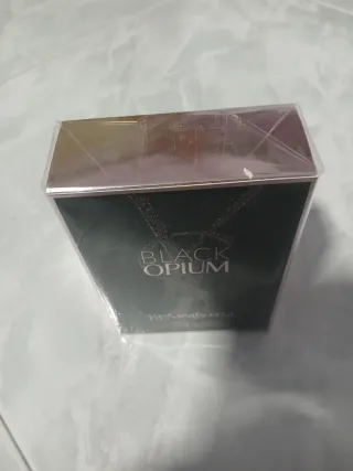 Yves Saint Laurent Black Opium Eau de Toilette 50m